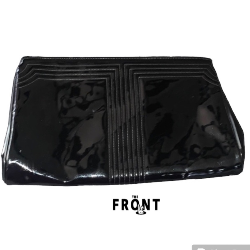 LOU TAYLOR CLUTCH PURSE (Vintage)